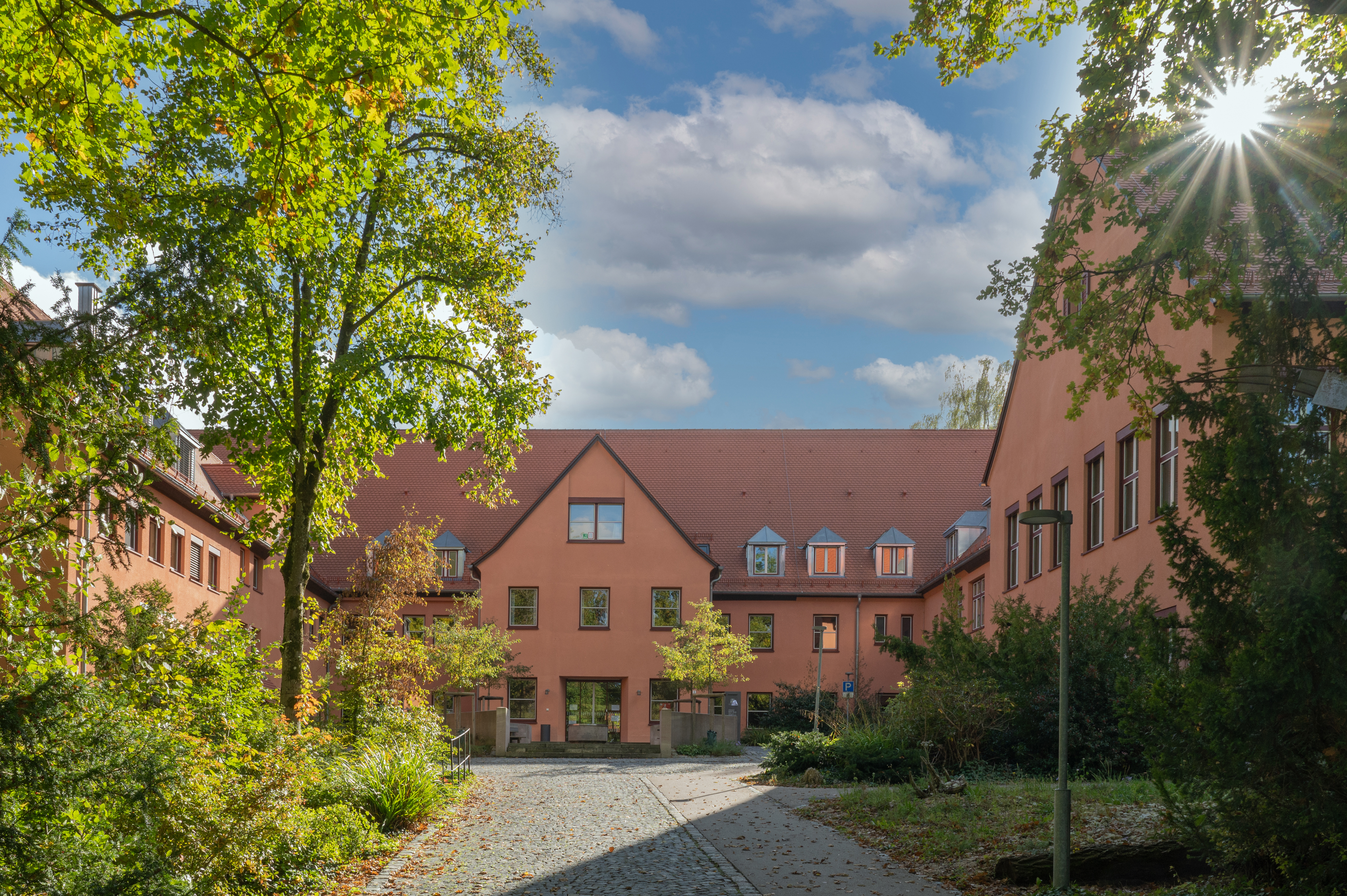 Landratsamt Weinbergweg